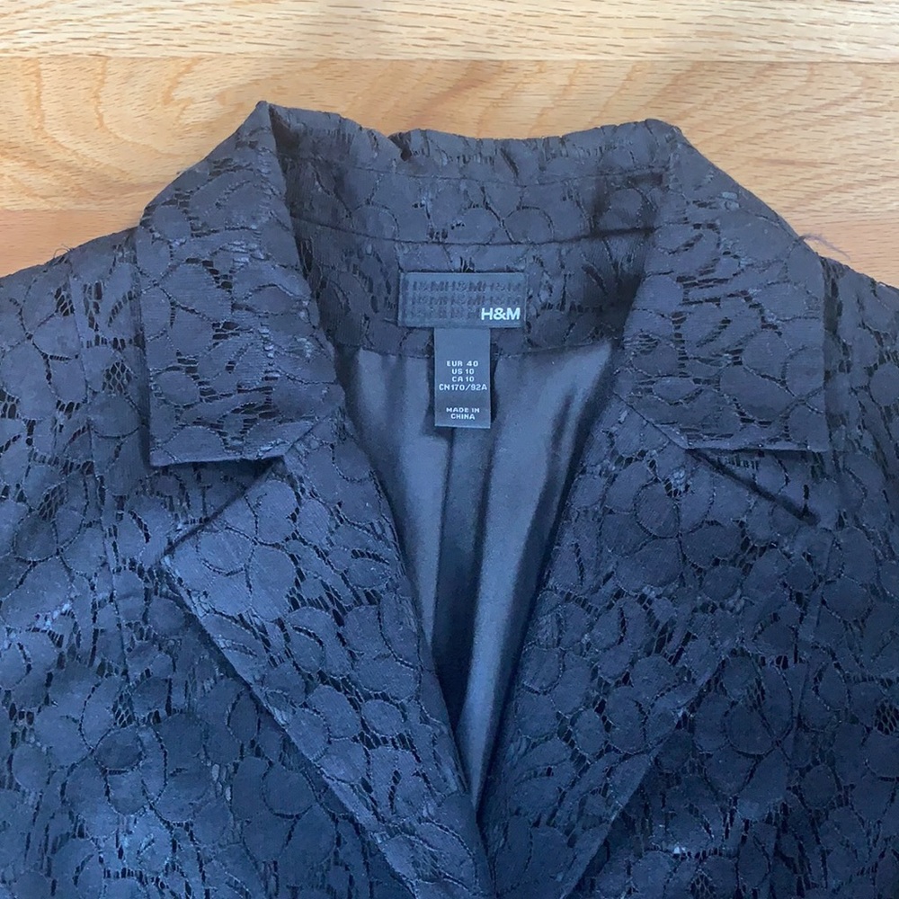 Lace Blazer - Picture 2 of 3